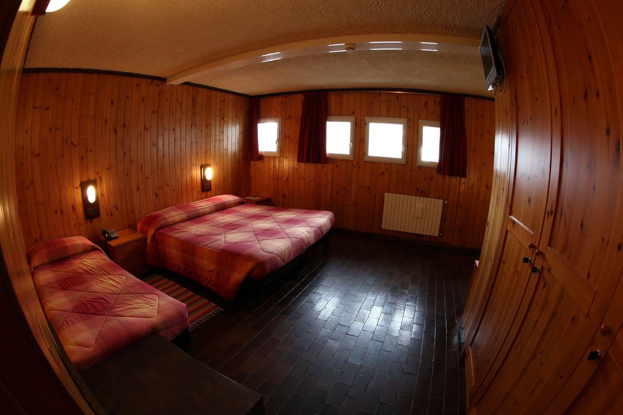 Albergo Quarto Pirovano Passo Stelvio Exterior photo